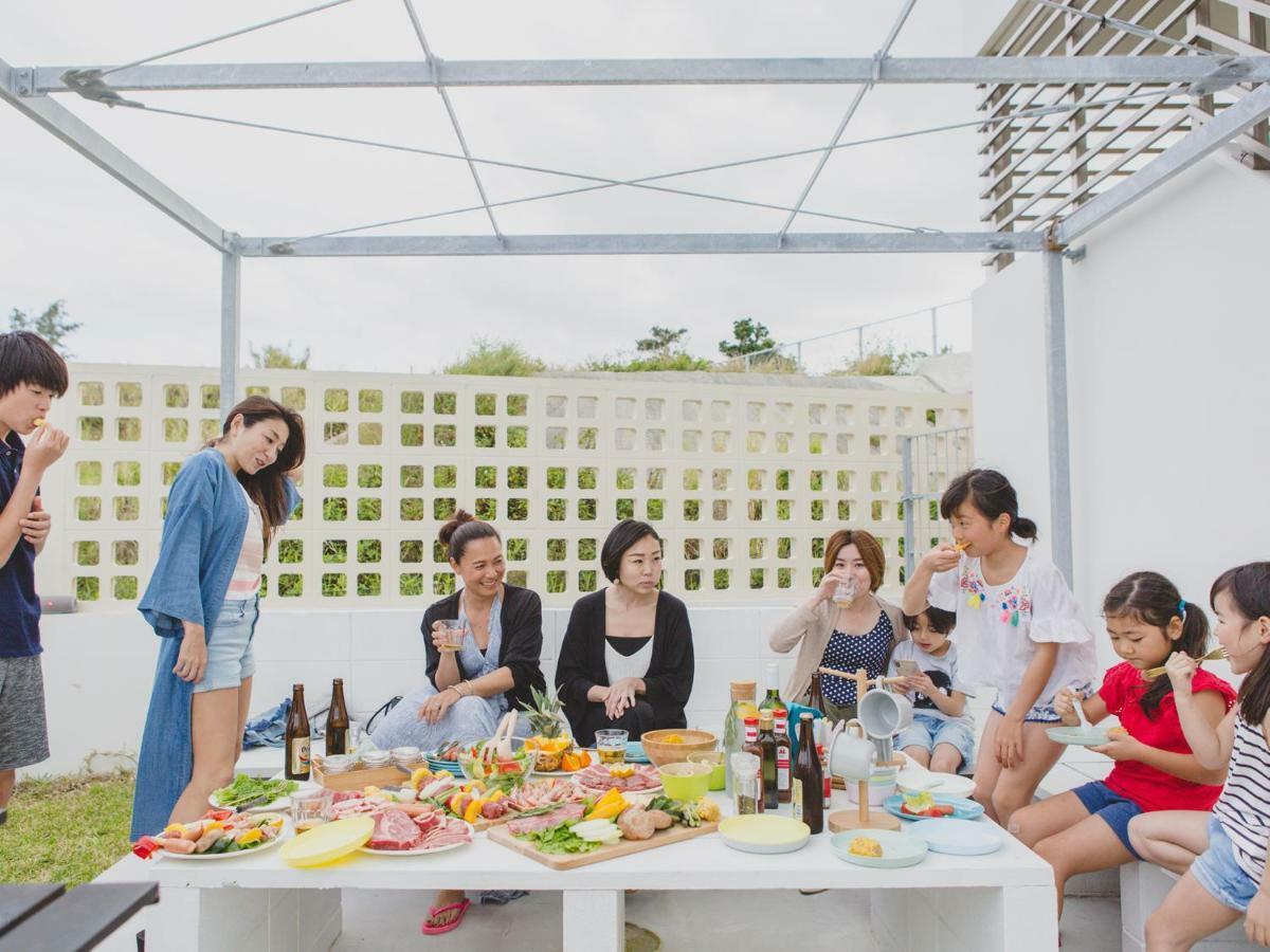 Hideout Okinawa Урума Екстериор снимка